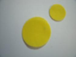 Flower Centers Round Laser Cut Appliques (Size: 1", Color: Yellow )