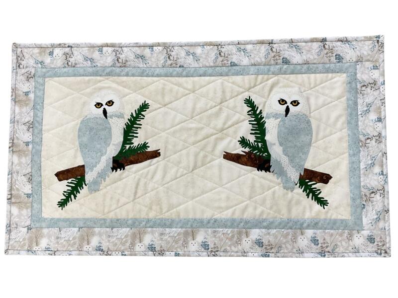 Winter's Snowy Owl Table Runner (Price: Winter's Snowy Owl)